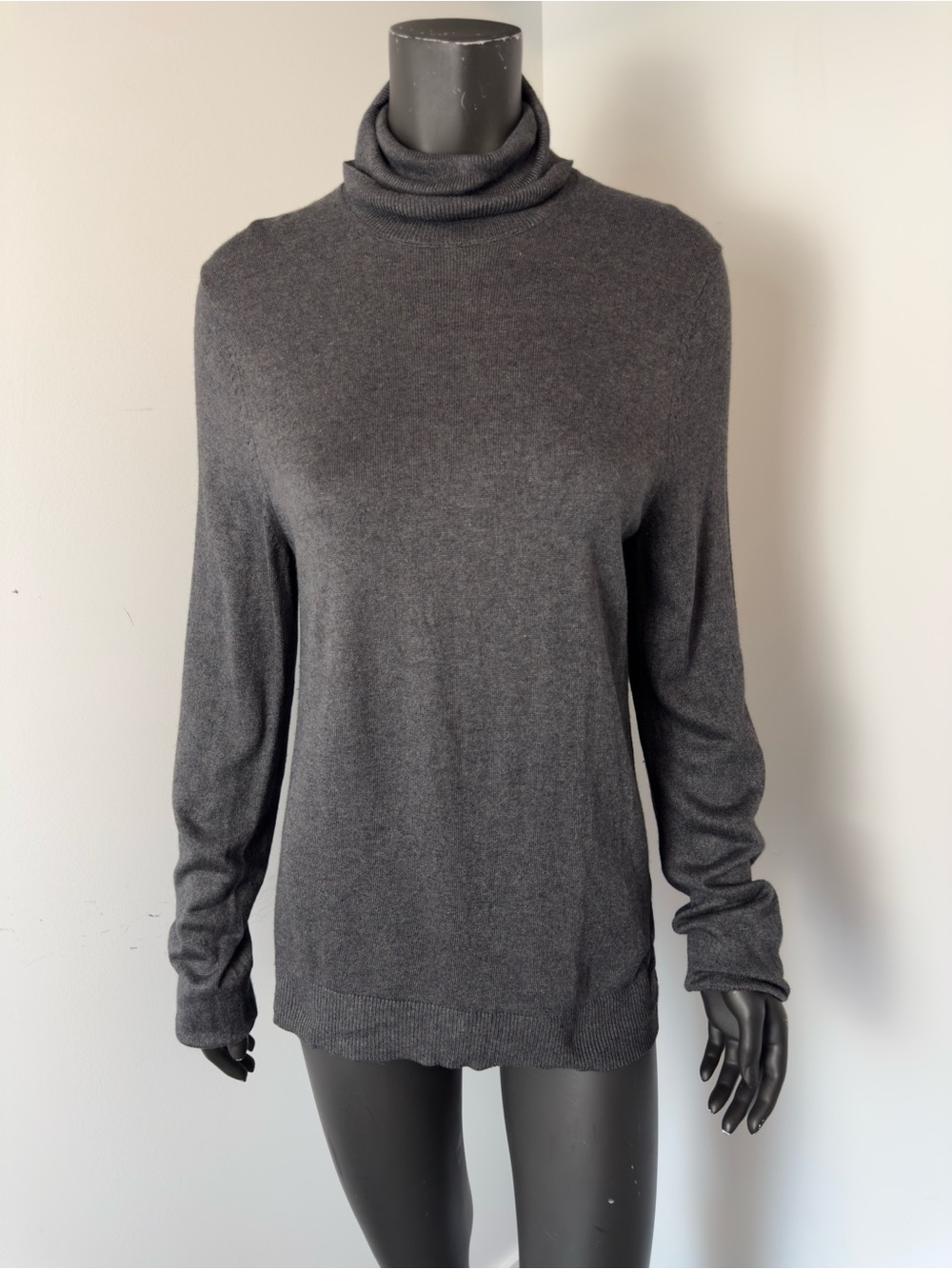 Banana Republic Silk Cashmere Classic Charcoal Turtleneck Sweater - Women